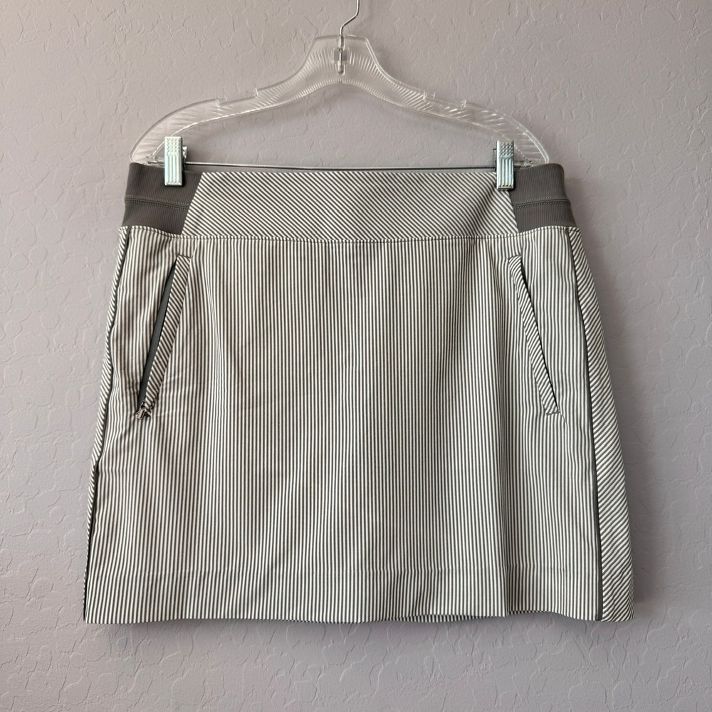 Athleta 14 Brooklyn Textured 16" Skort Gray White Sleeveless Pinstripe Athletic